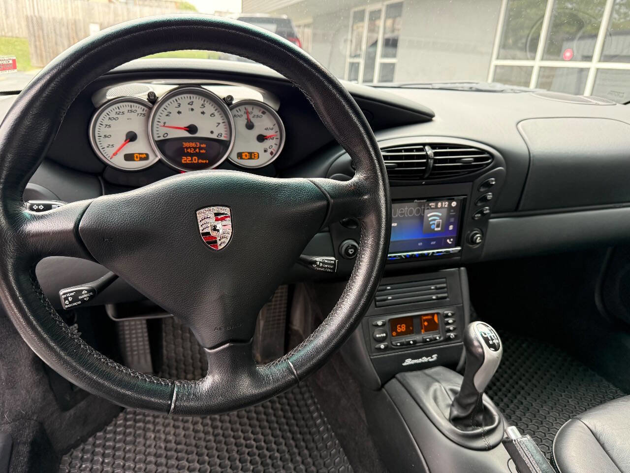 Used 2002 Porsche Boxster S image 25