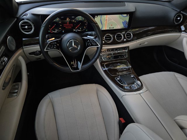 Used 2021 Mercedes-Benz E 350 Sedan image 17