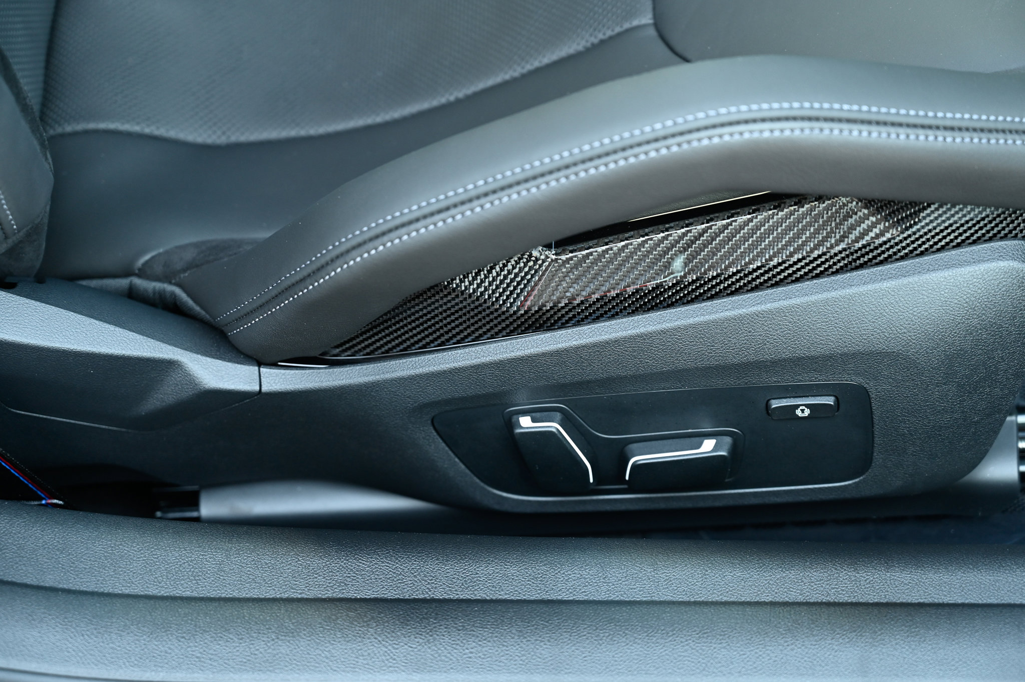 Used 2025 BMW M4 xDrive Competition w/ Carbon Package image 44