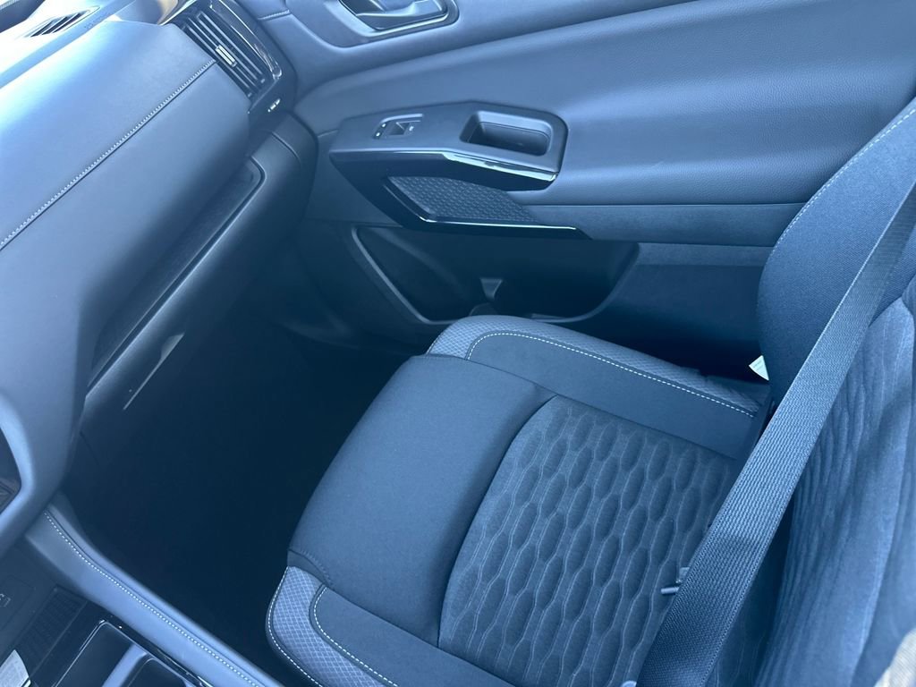 New 2026 Nissan Pathfinder SV image 28