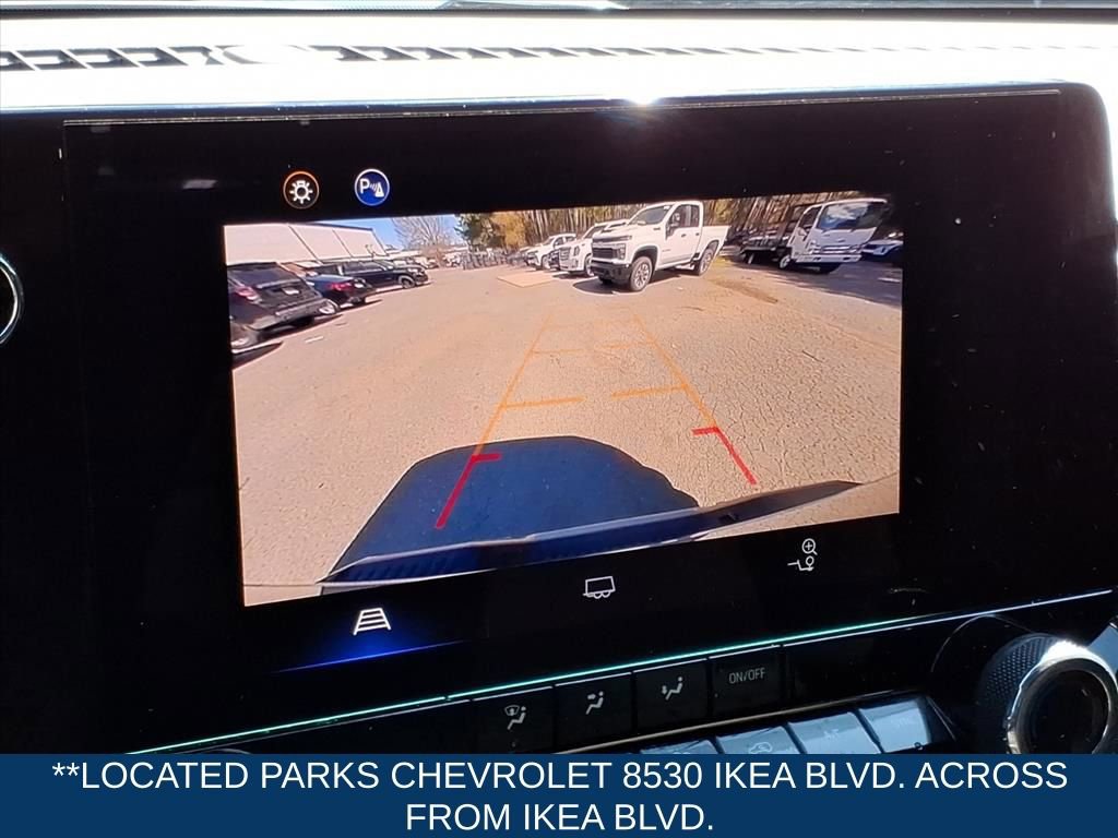 Used 2024 Chevrolet Colorado LT w/ LT Convenience Package image 3