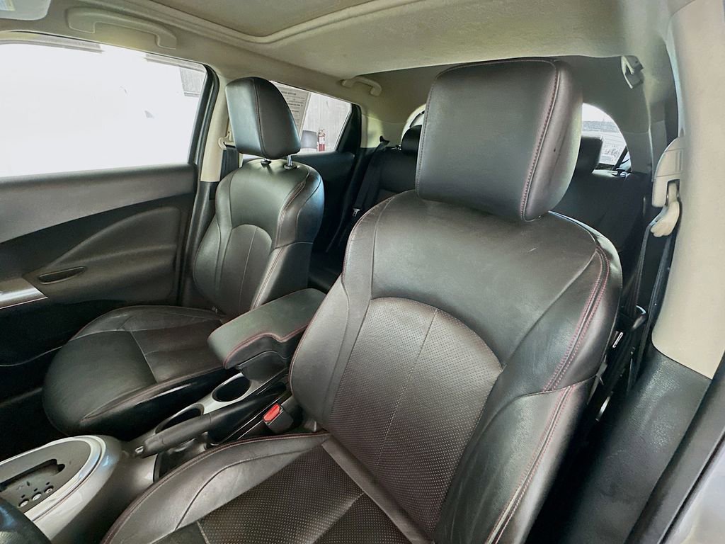 Used 2014 Nissan Juke SL image 19