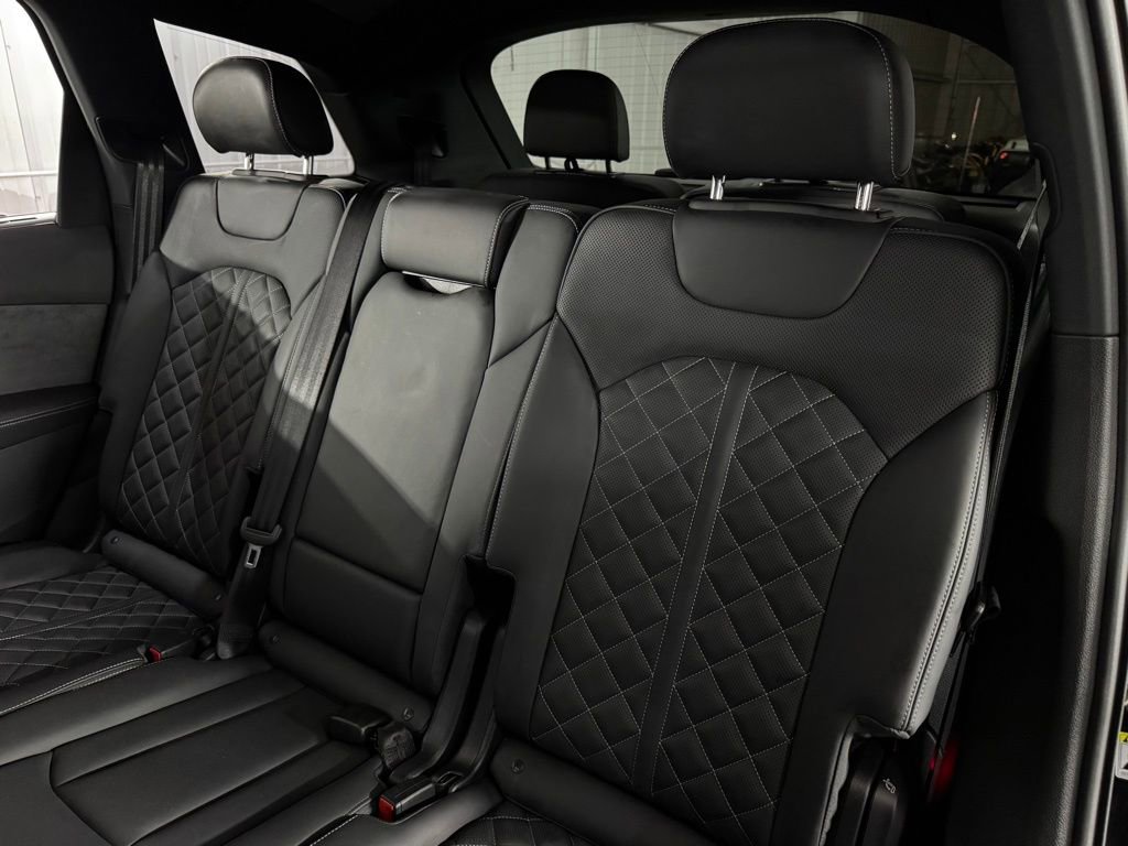 Used 2023 Audi SQ7 Prestige image 50