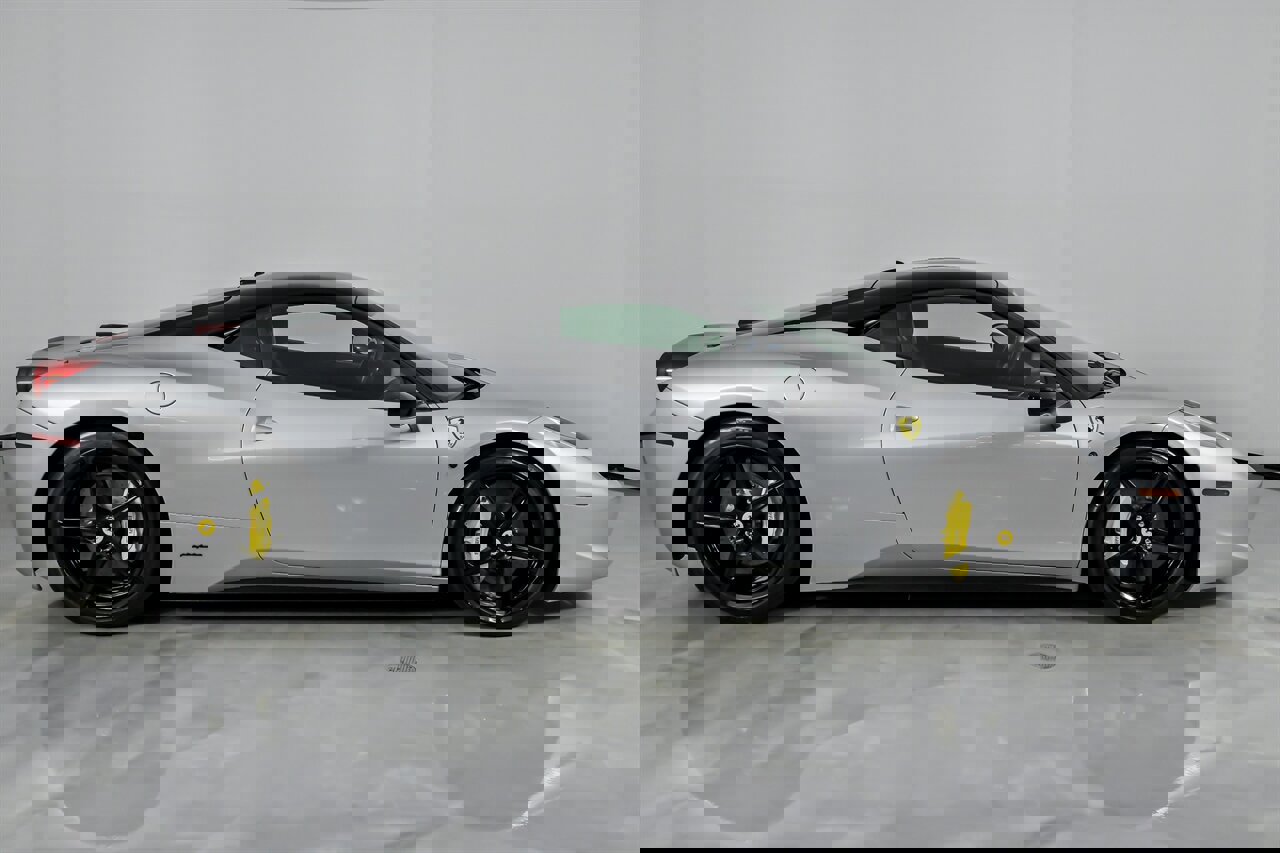 Used 2010 Ferrari 458 Italia image 14