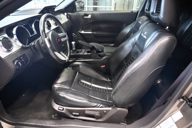 Used 2005 Ford Mustang GT Premium RWD image 11