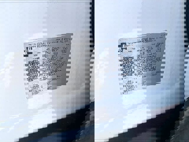 Used 2022 GMC Terrain SLT w/ Infotainment Package II image 9