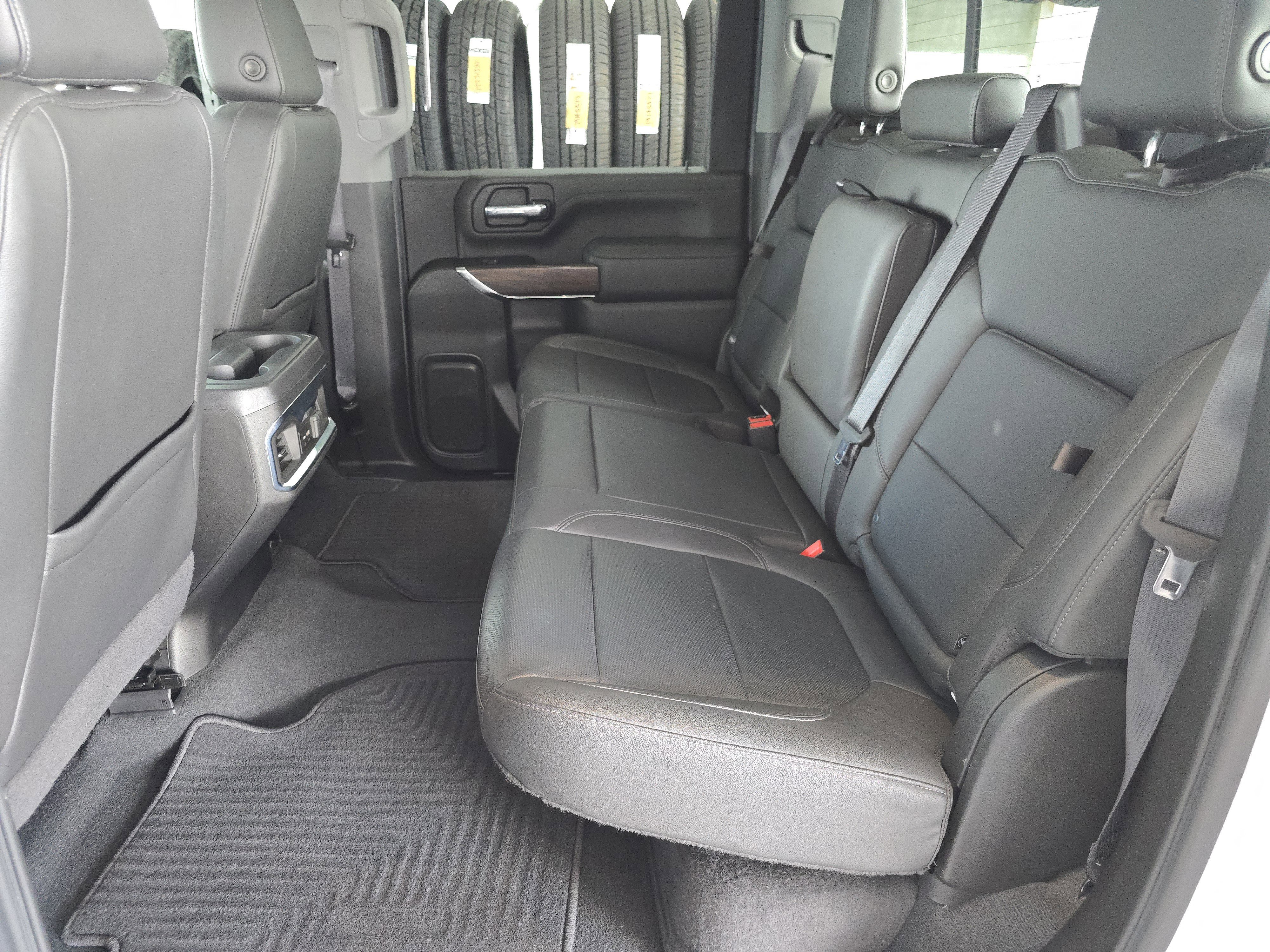 Used 2022 GMC Sierra 2500 SLT w/ SLT Premium Package image 19