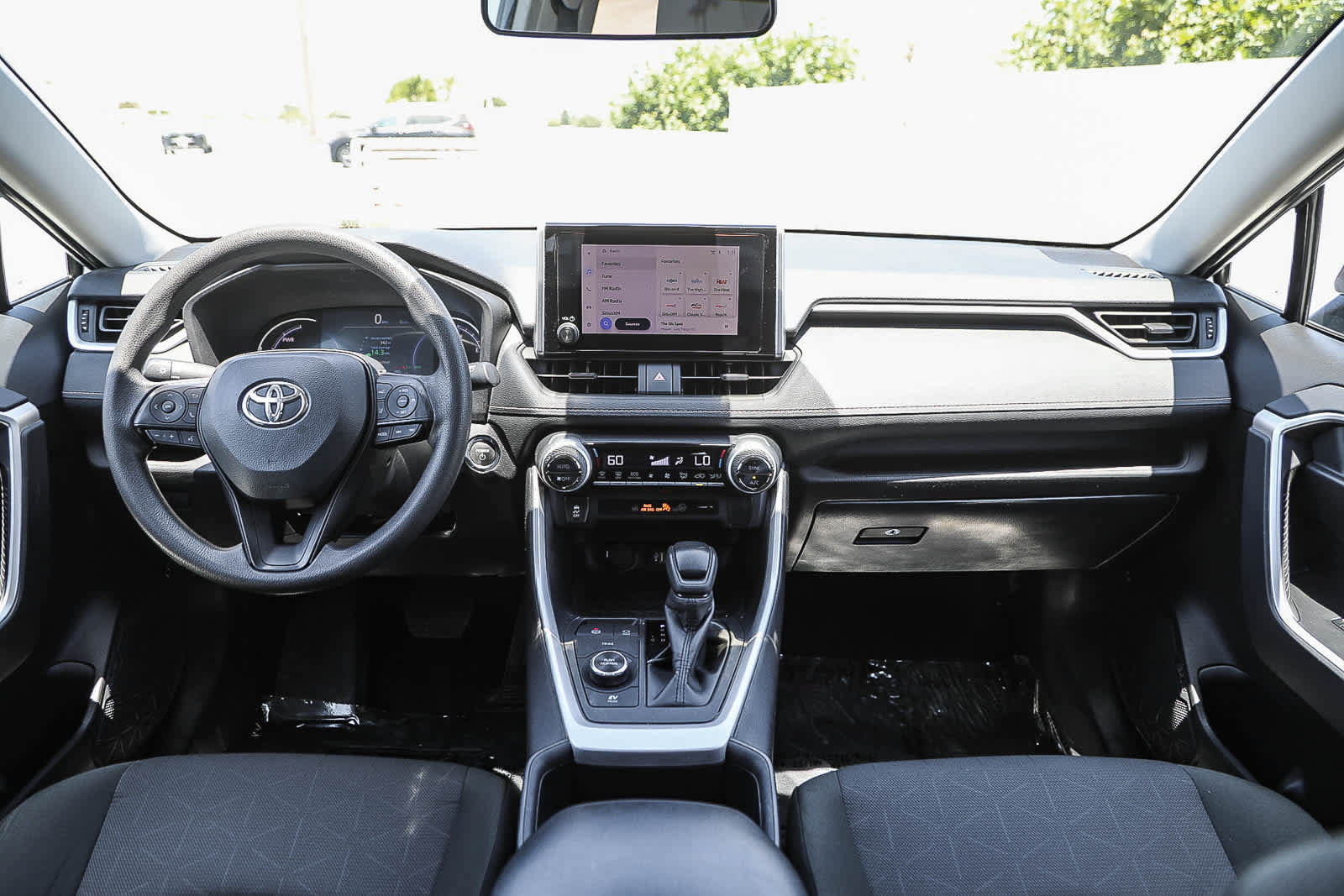 Certified 2025 Toyota RAV4 XLE AWD/4WD image 11