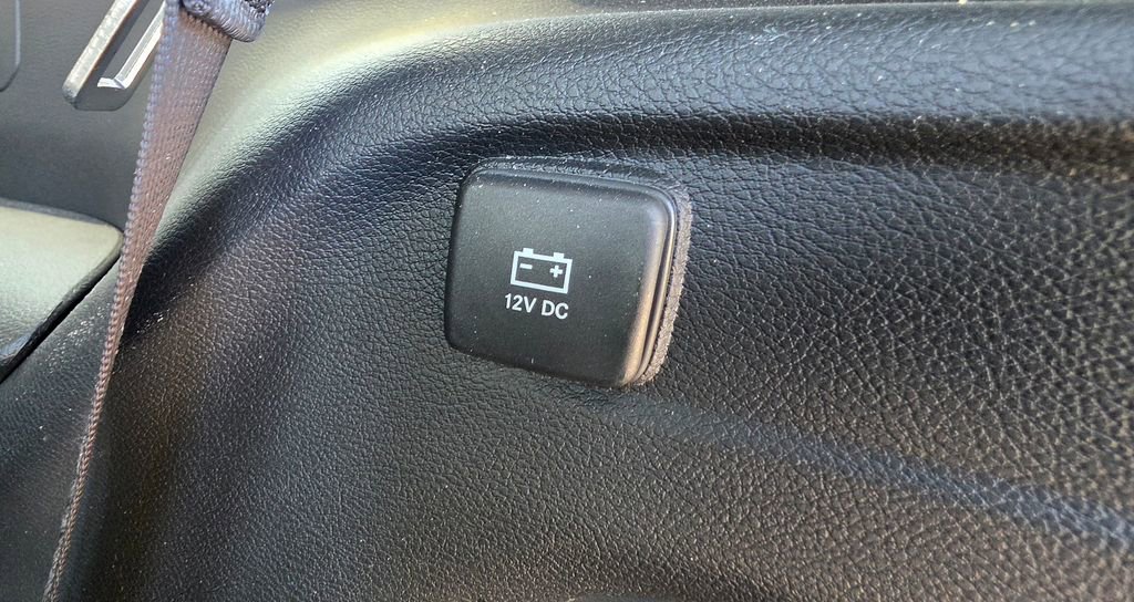 Used 2024 Jeep Grand Cherokee L Laredo AWD/4WD image 11