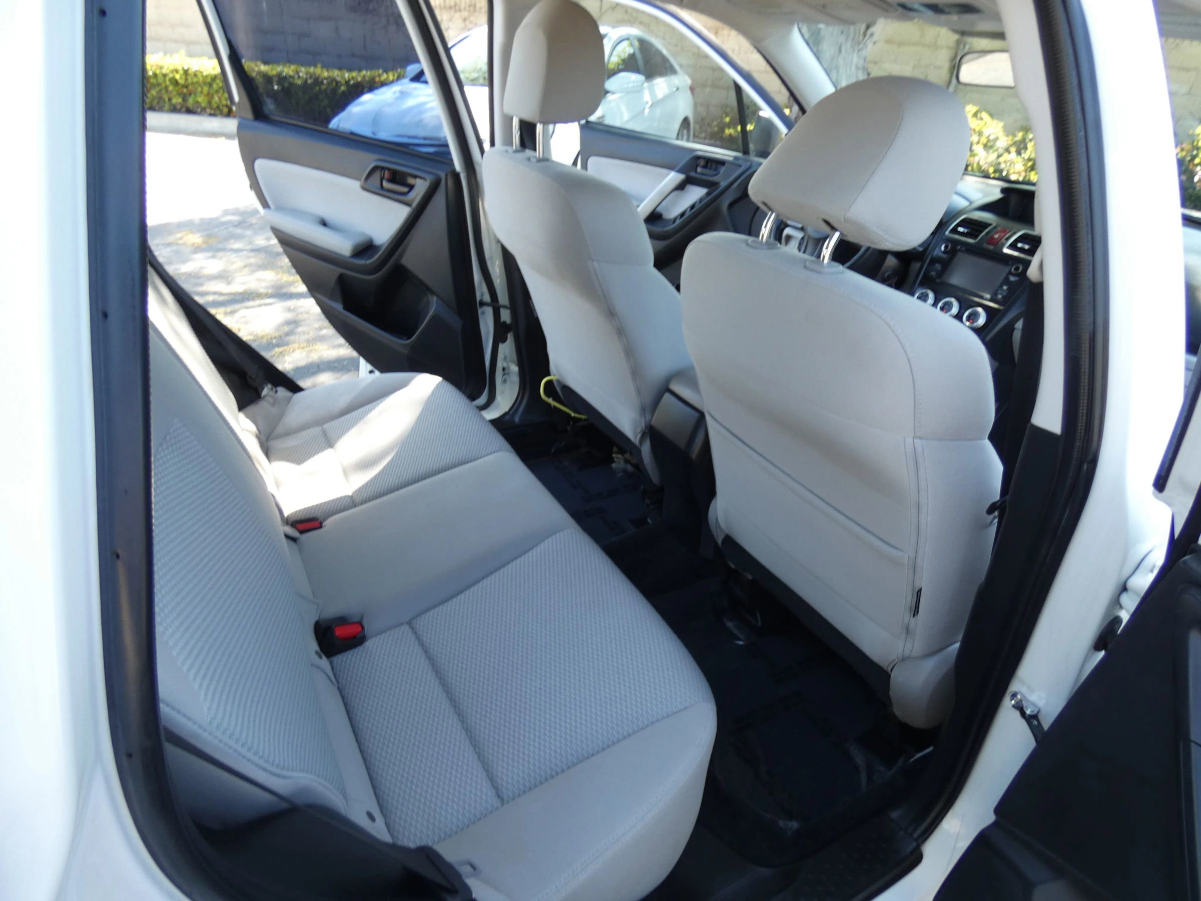 Used 2016 Subaru Forester 2.5i w/ Alloy Wheel Package image 23