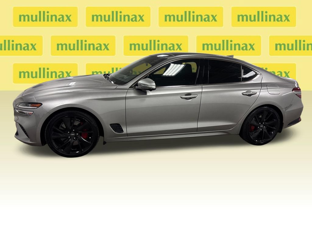 Used 2022 Genesis G70 3.3T RWD image 9