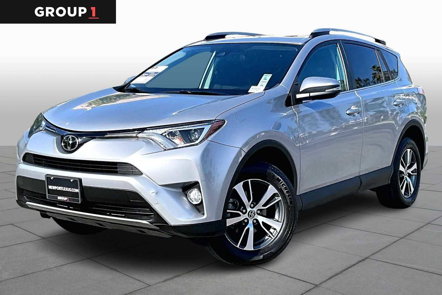 Used 2017 Toyota RAV4 XLE w/ Carpet Mat Package image 1