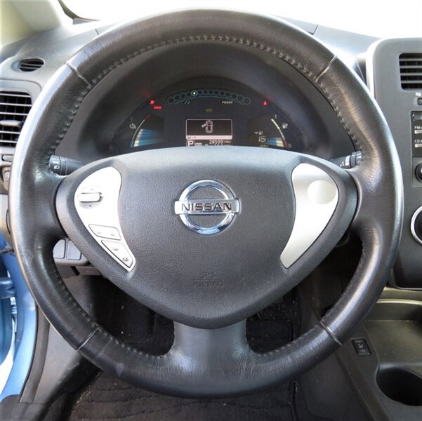 Used 2014 Nissan Leaf S w/ Charge Package FWD image 11