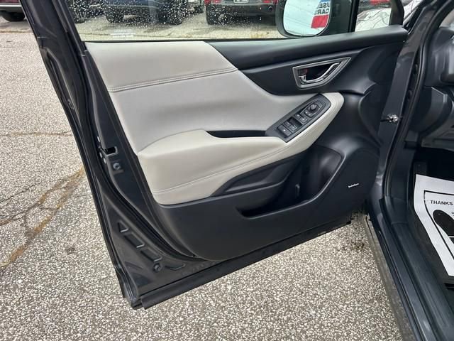 Used 2023 Subaru Forester Premium image 9