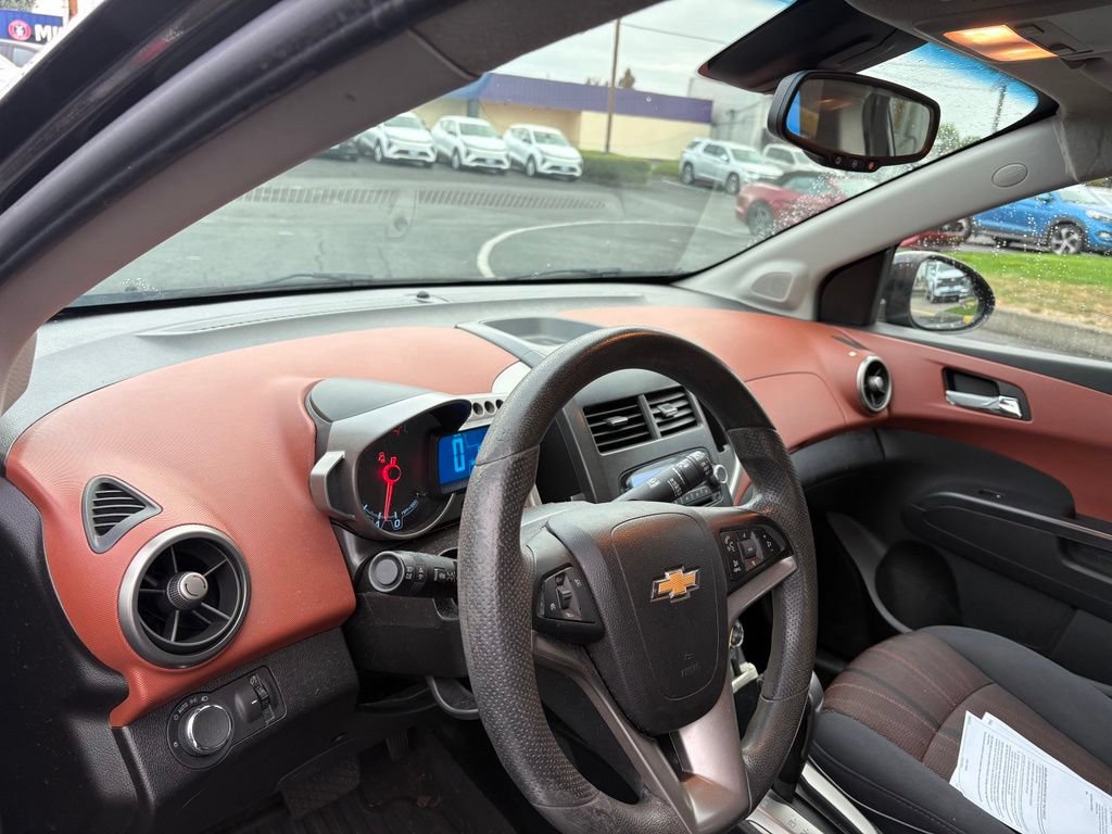 Used 2013 Chevrolet Sonic LT FWD image 8