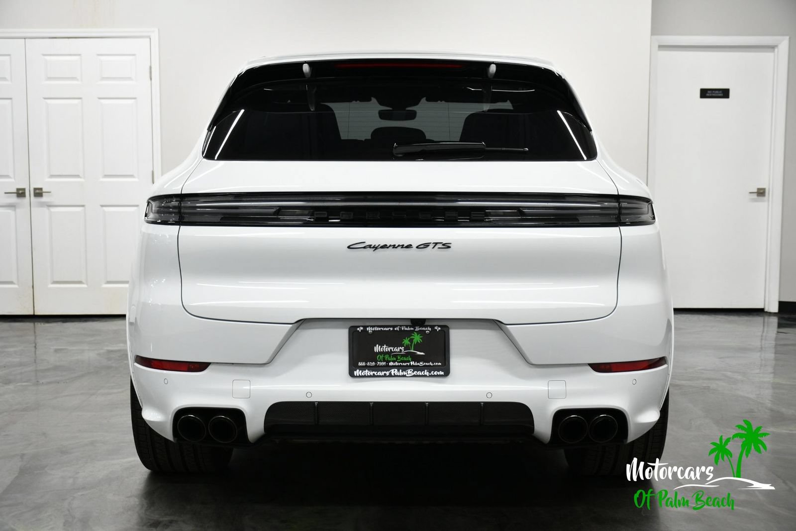Used 2025 Porsche Cayenne GTS AWD/4WD image 14