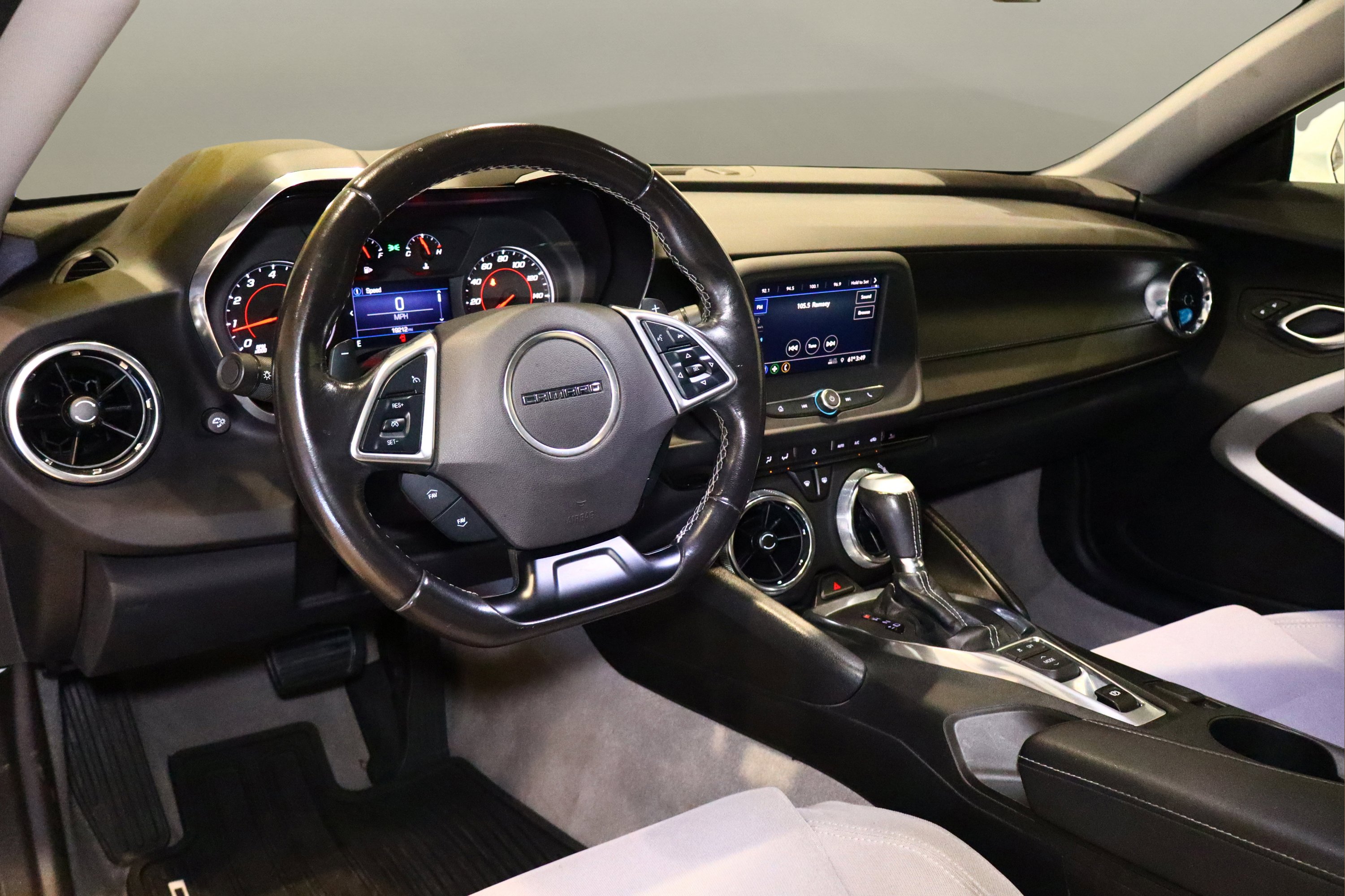 Used 2020 Chevrolet Camaro LT image 7