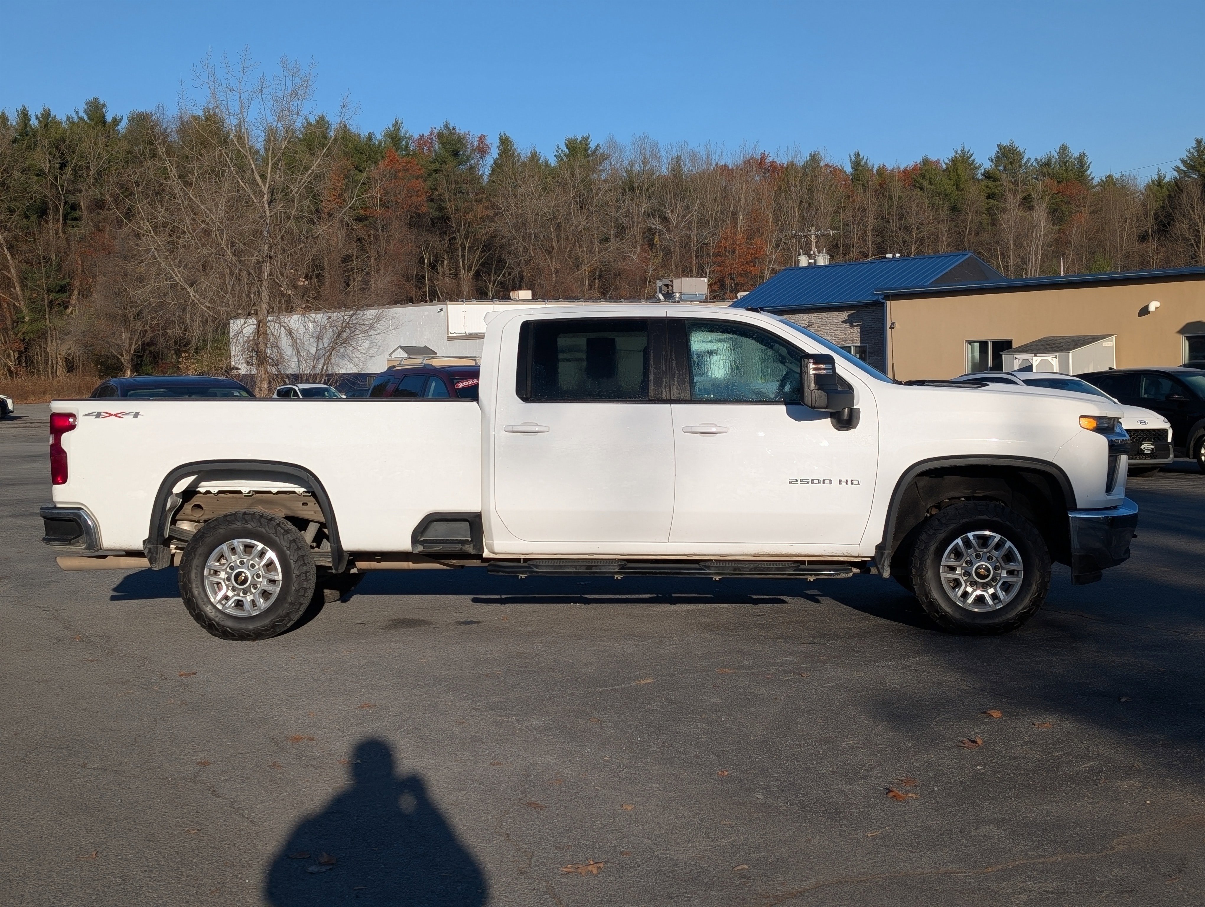 Used 2023 Chevrolet Silverado 2500 LT w/ Snow Plow Prep/Camper Package image 11