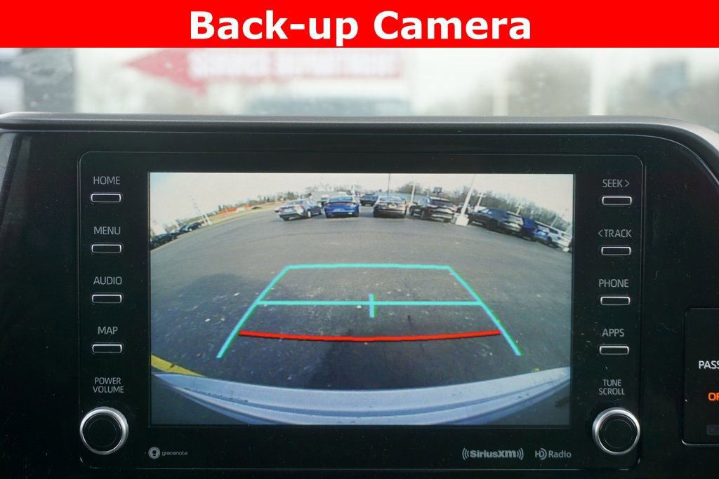 Used 2021 Toyota Highlander XLE image 9