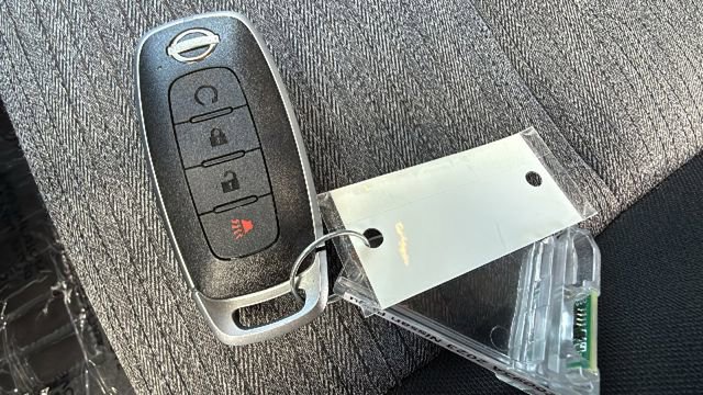 Used 2023 Nissan Rogue SV AWD/4WD image 29