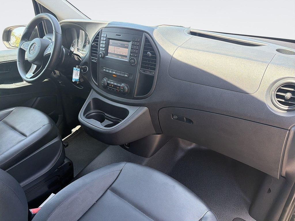 Used 2018 Mercedes-Benz Metris Passenger image 28