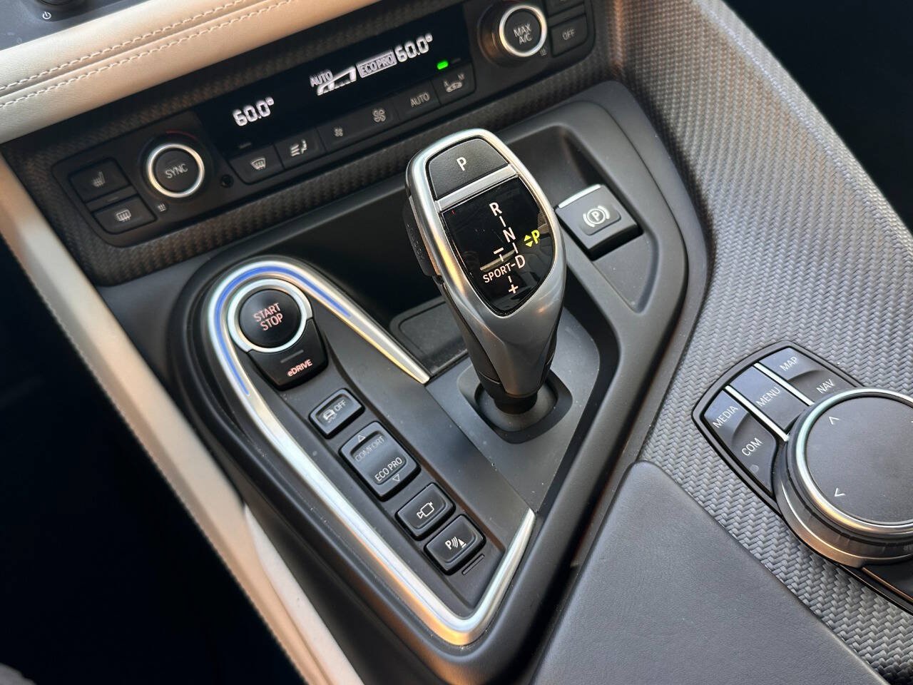 Used 2019 BMW i8 Roadster AWD/4WD image 18