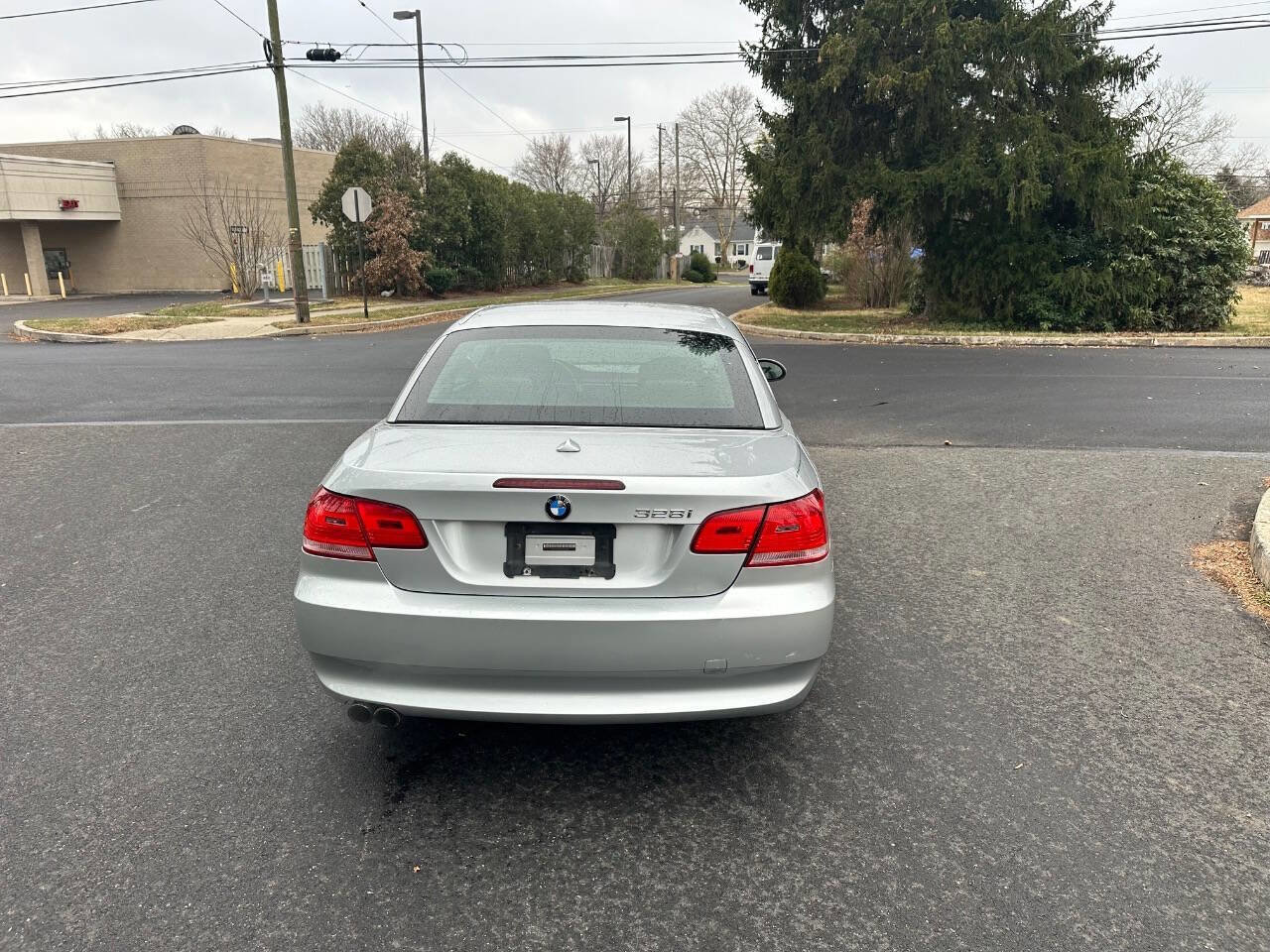 Used 2009 BMW 328i Convertible image 7