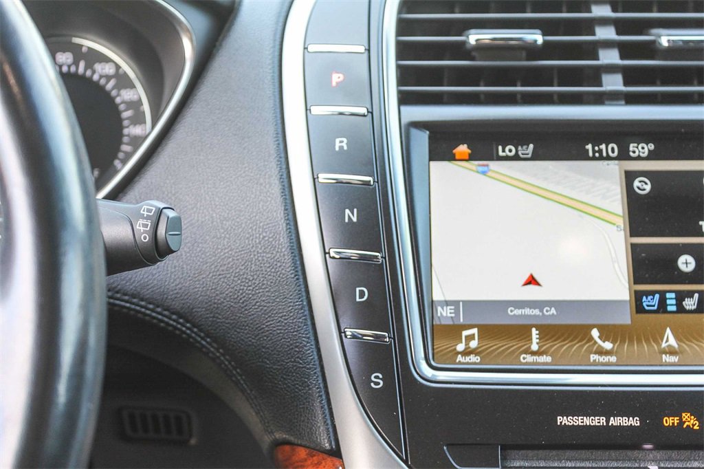 Used 2018 Lincoln MKX Reserve w/ Driver Assistance Package image 23