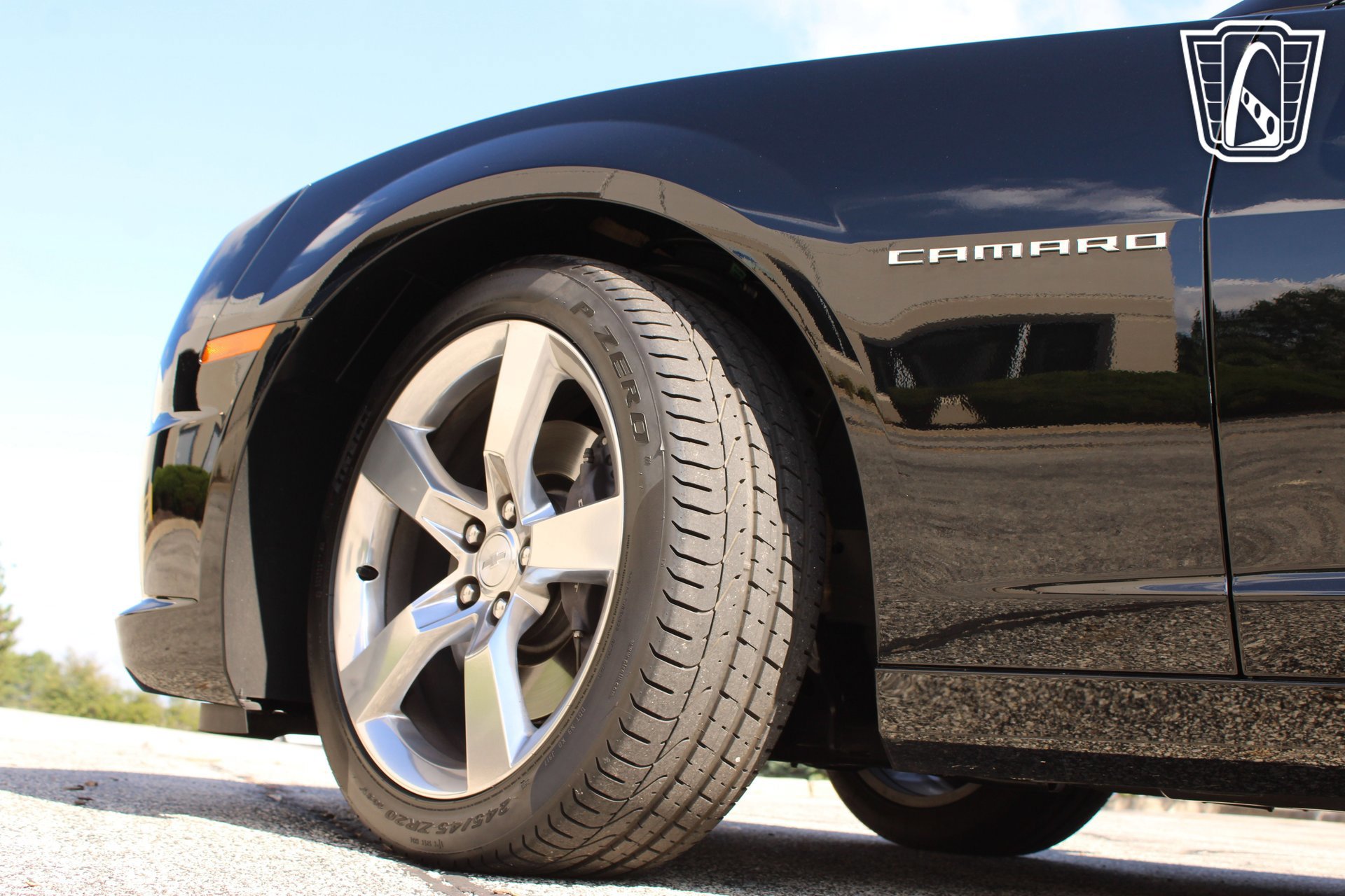Used 2011 Chevrolet Camaro SS w/ RS Package image 31