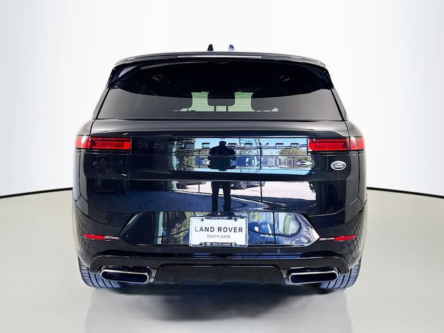 Certified 2023 Land Rover Range Rover Sport SE Dynamic image 6