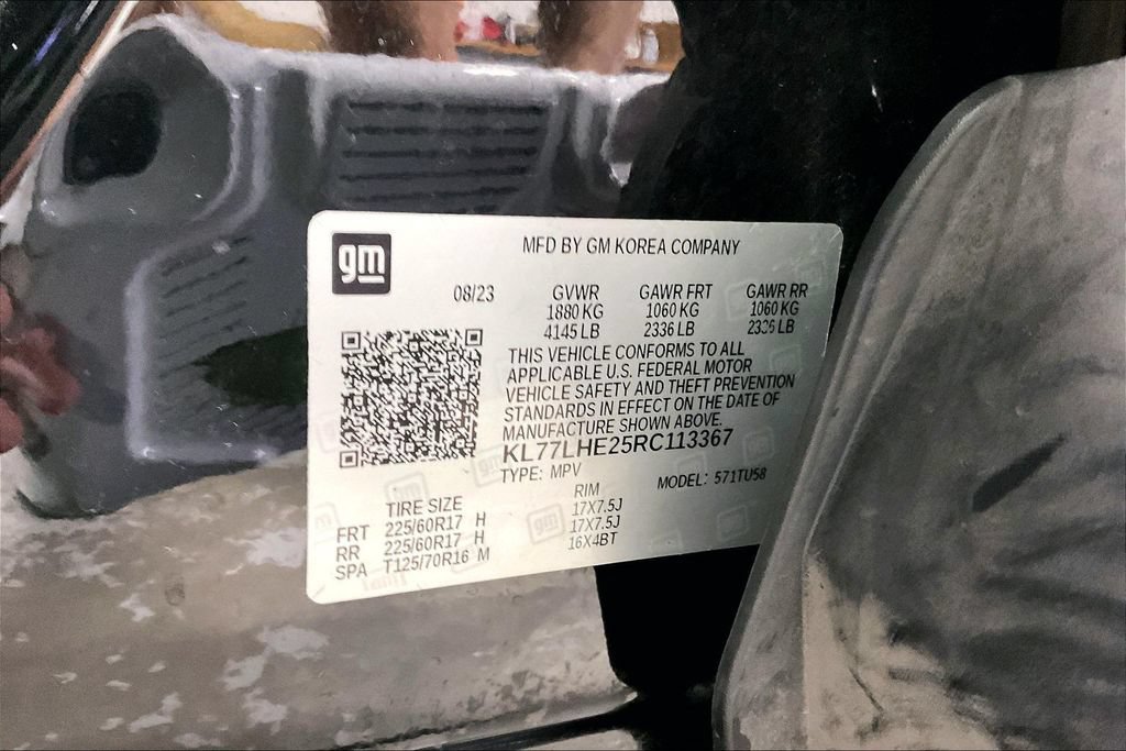 Used 2024 Chevrolet Trax LT w/ Driver Confidence Package FWD image 39