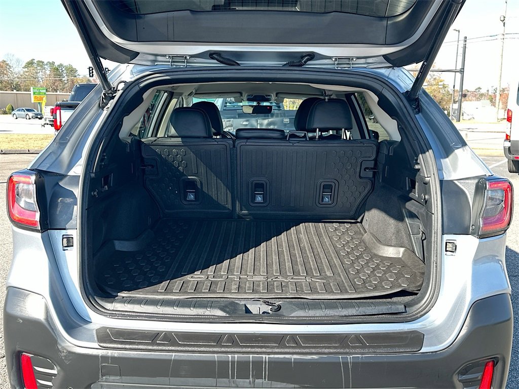 Used 2022 Subaru Outback Limited image 15
