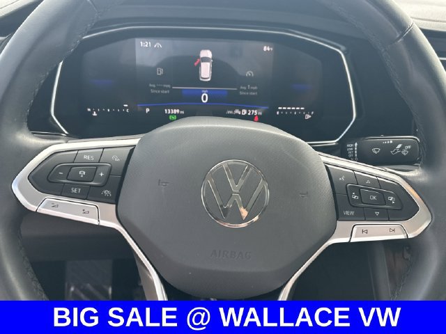 Certified 2024 Volkswagen Jetta SE w/ Panoramic Sunroof Package FWD image 18