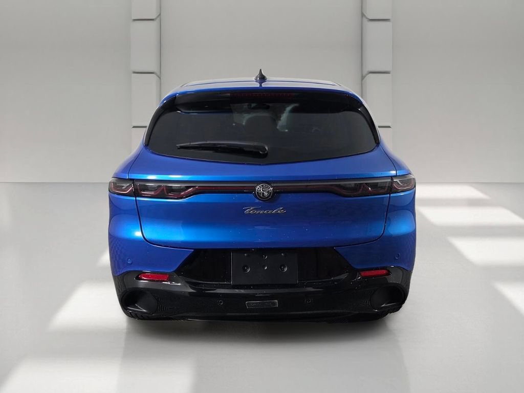 New 2026 Alfa Romeo Tonale w/ Black Premium Package AWD/4WD image 6