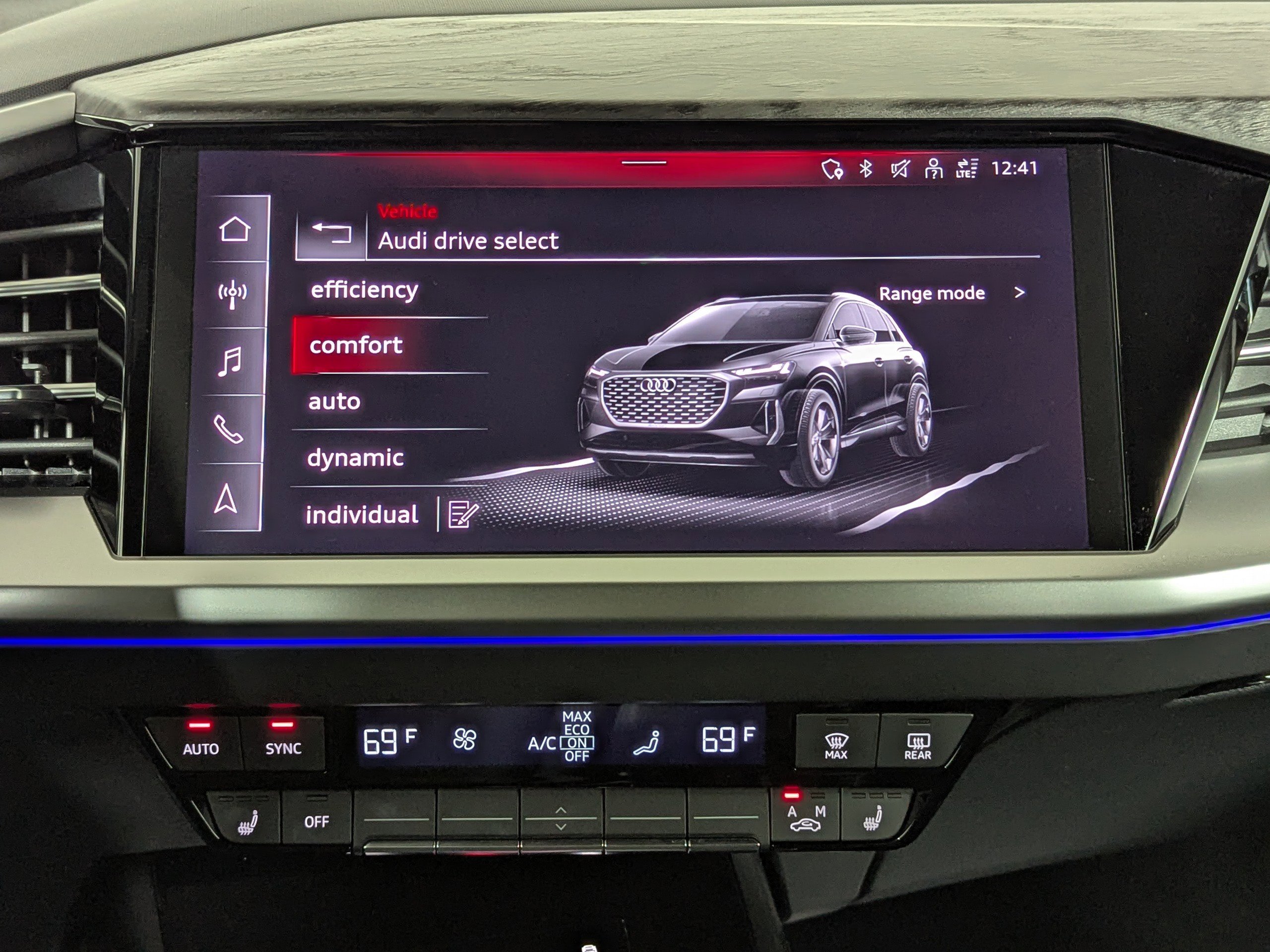 Certified 2024 Audi Q4 e-tron Premium Plus w/ Premium Plus image 18