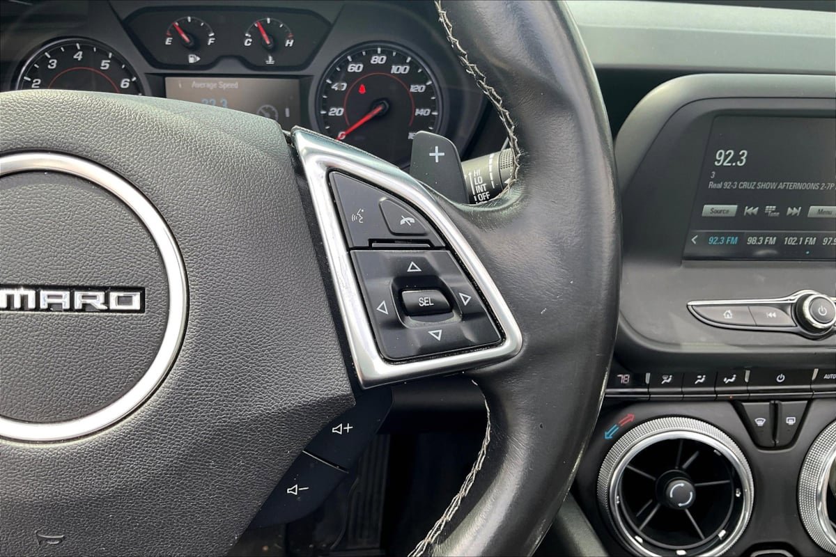 Used 2018 Chevrolet Camaro LT RWD image 17