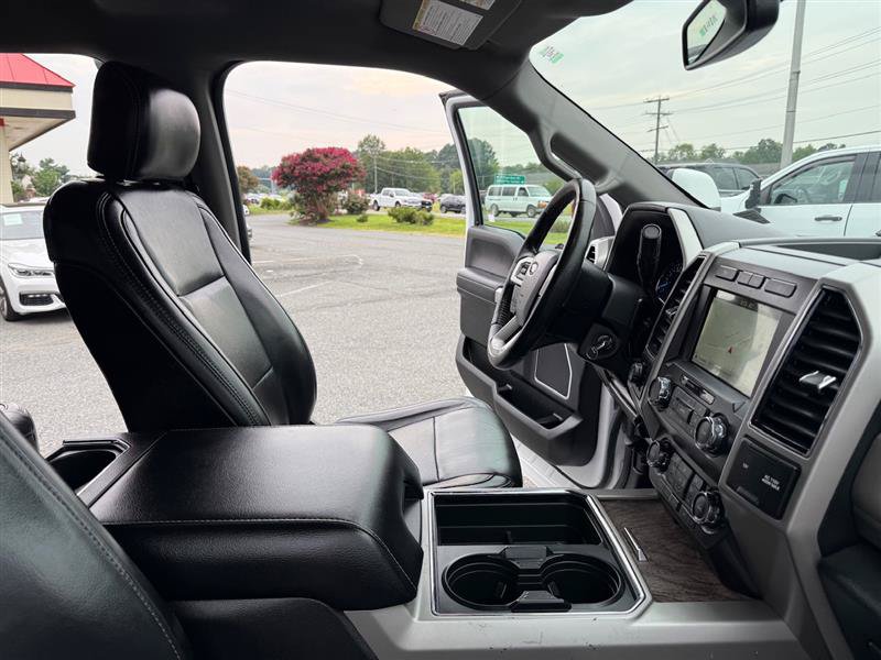 Used 2019 Ford F250 Lariat w/ Lariat Value Package AWD/4WD image 12