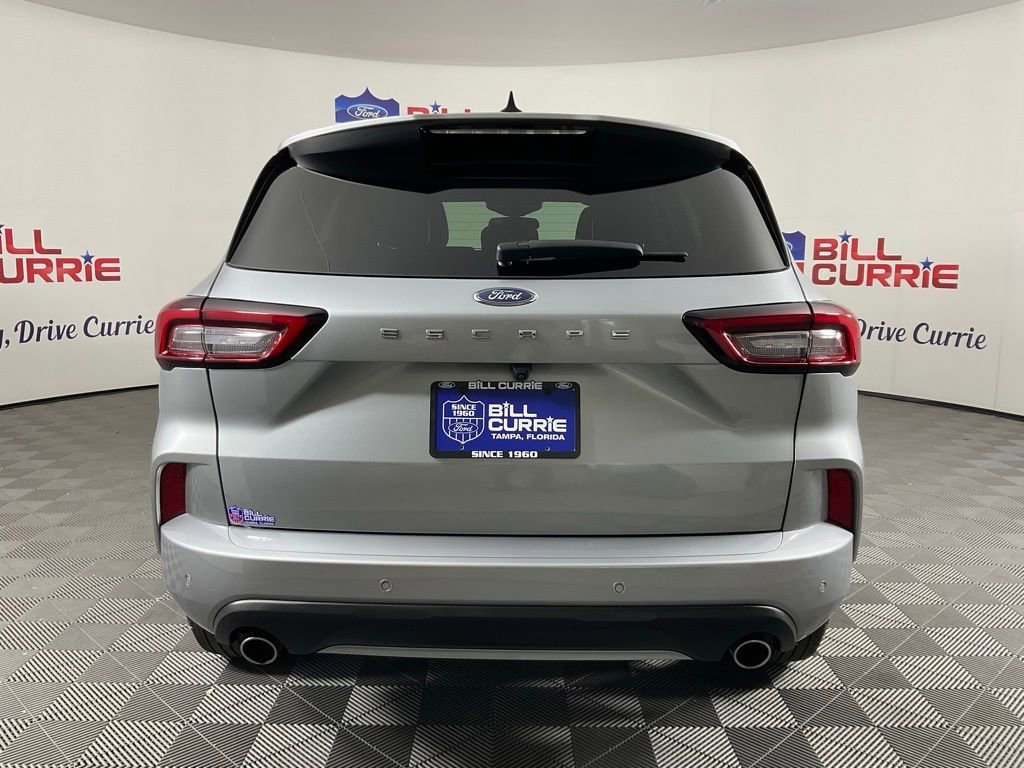 Used 2023 Ford Escape ST-Line w/ Tech Pack #1 FWD image 4