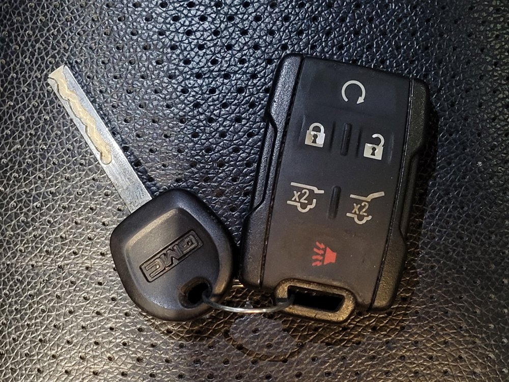 Used 2019 GMC Yukon SLE w/ Convenience Package RWD image 32