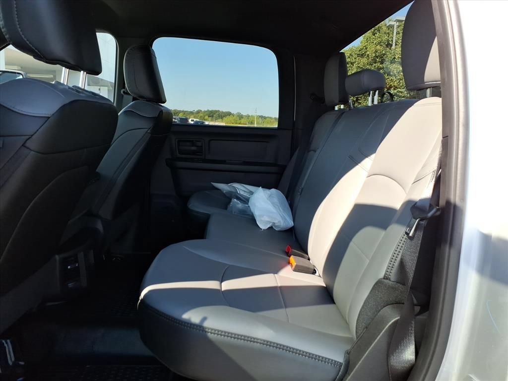New 2026 RAM 2500 Tradesman w/ Chrome Appearance Group AWD/4WD image 9