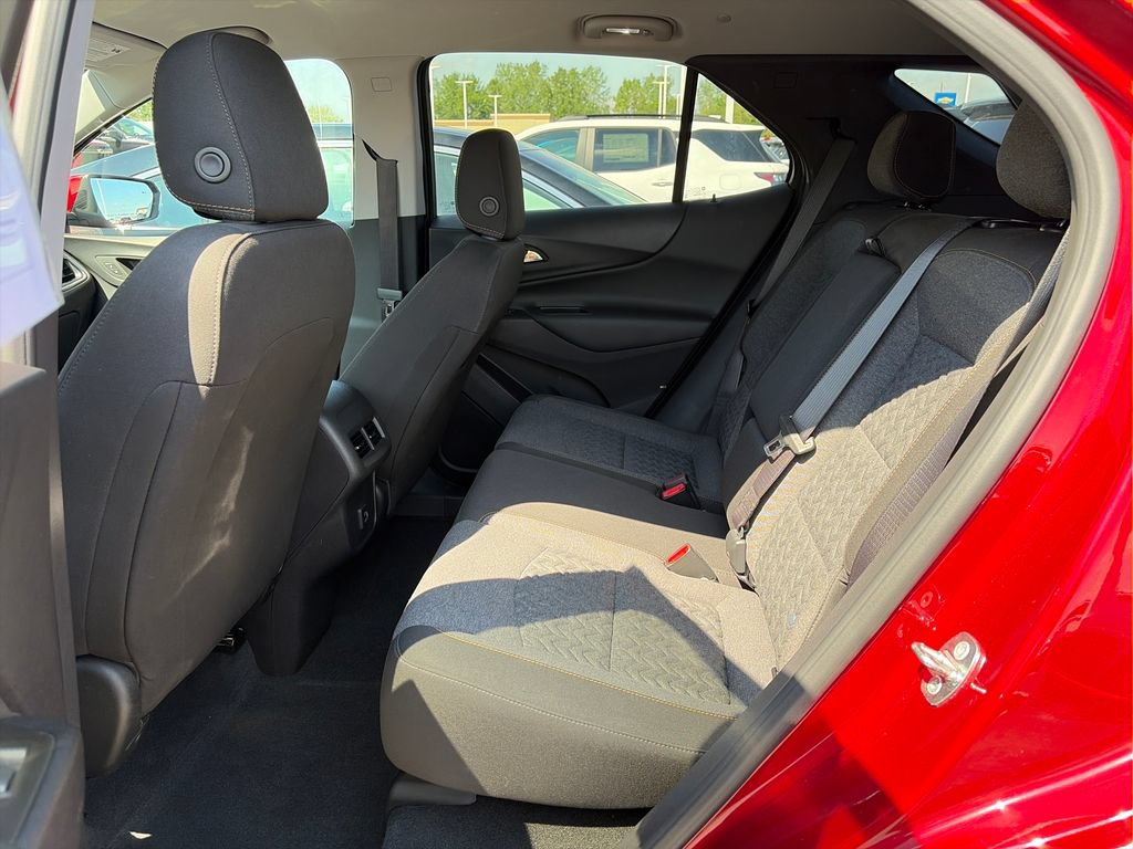 Used 2023 Chevrolet Equinox LT FWD image 24
