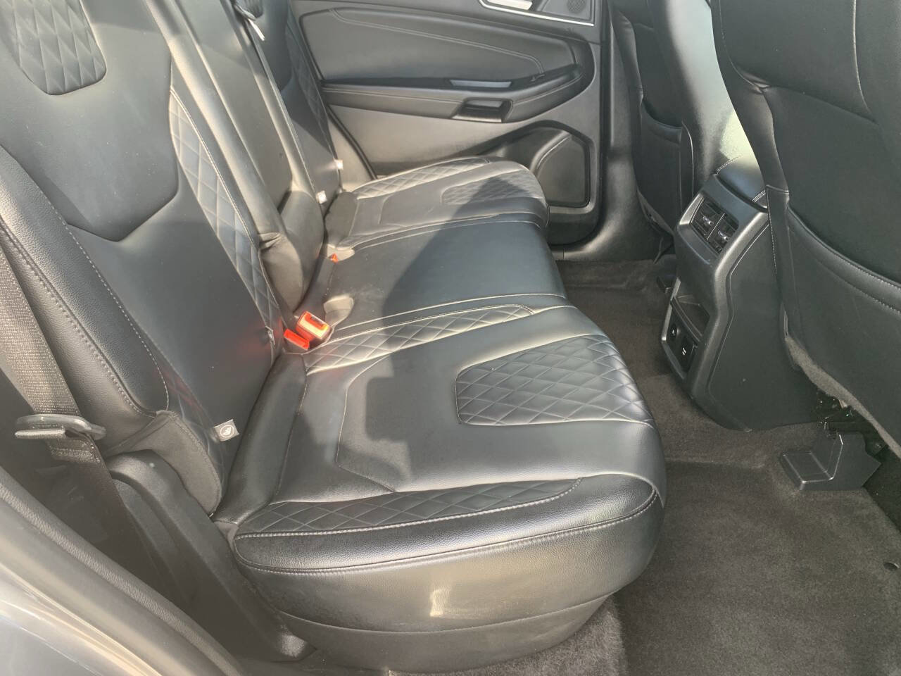 Used 2024 Ford Edge Titanium AWD/4WD image 14