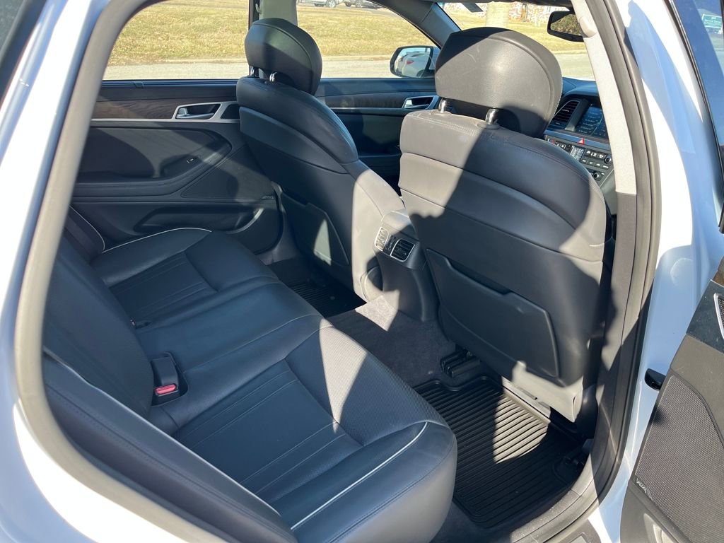 Used 2015 Hyundai Genesis 3.8 w/ Option Group 02 image 24