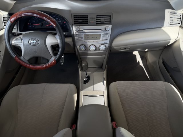 Used 2011 Toyota Camry FWD image 12