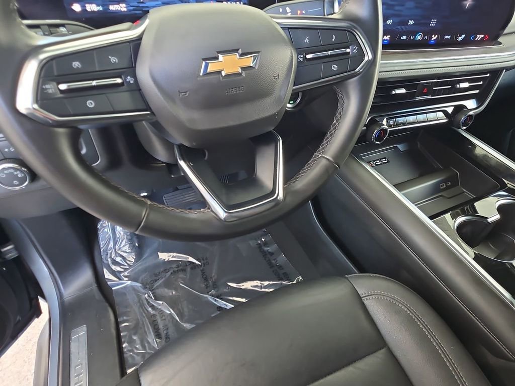 Used 2025 Chevrolet Tahoe LT AWD/4WD image 11