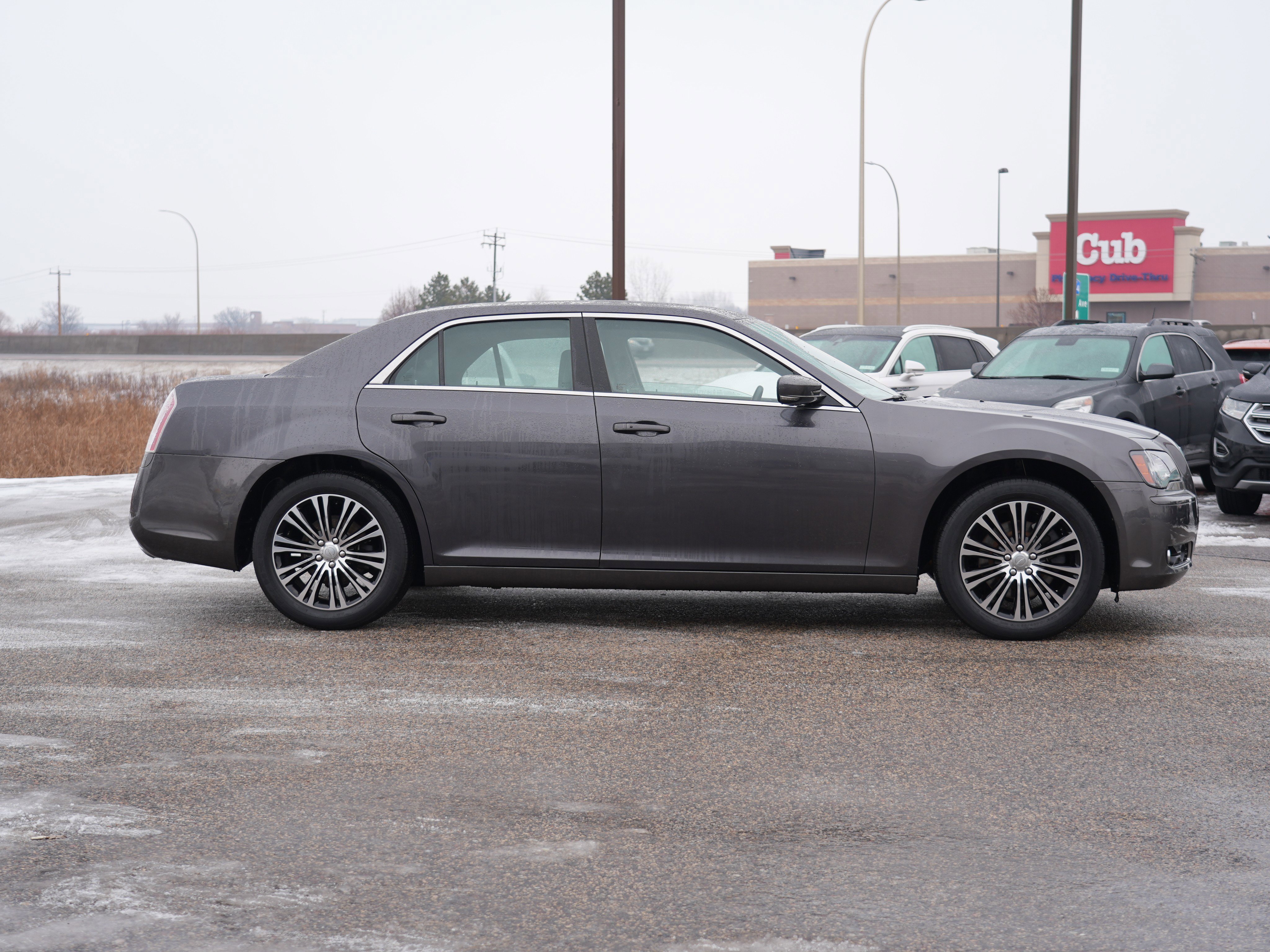 Used 2013 Chrysler 300 S w/ Luxury Group image 2