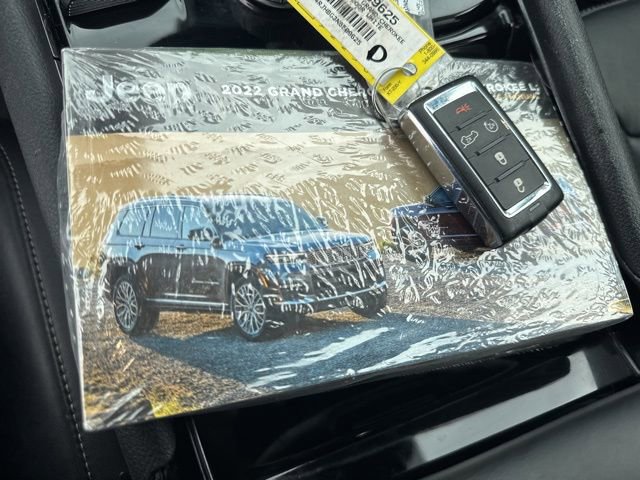 Certified 2022 Jeep Grand Cherokee Limited image 41