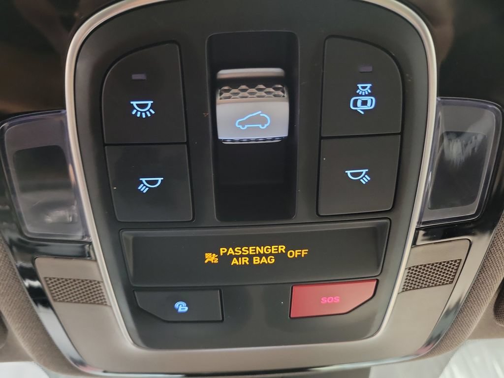 Used 2023 Hyundai Santa Fe Limited AWD/4WD image 22