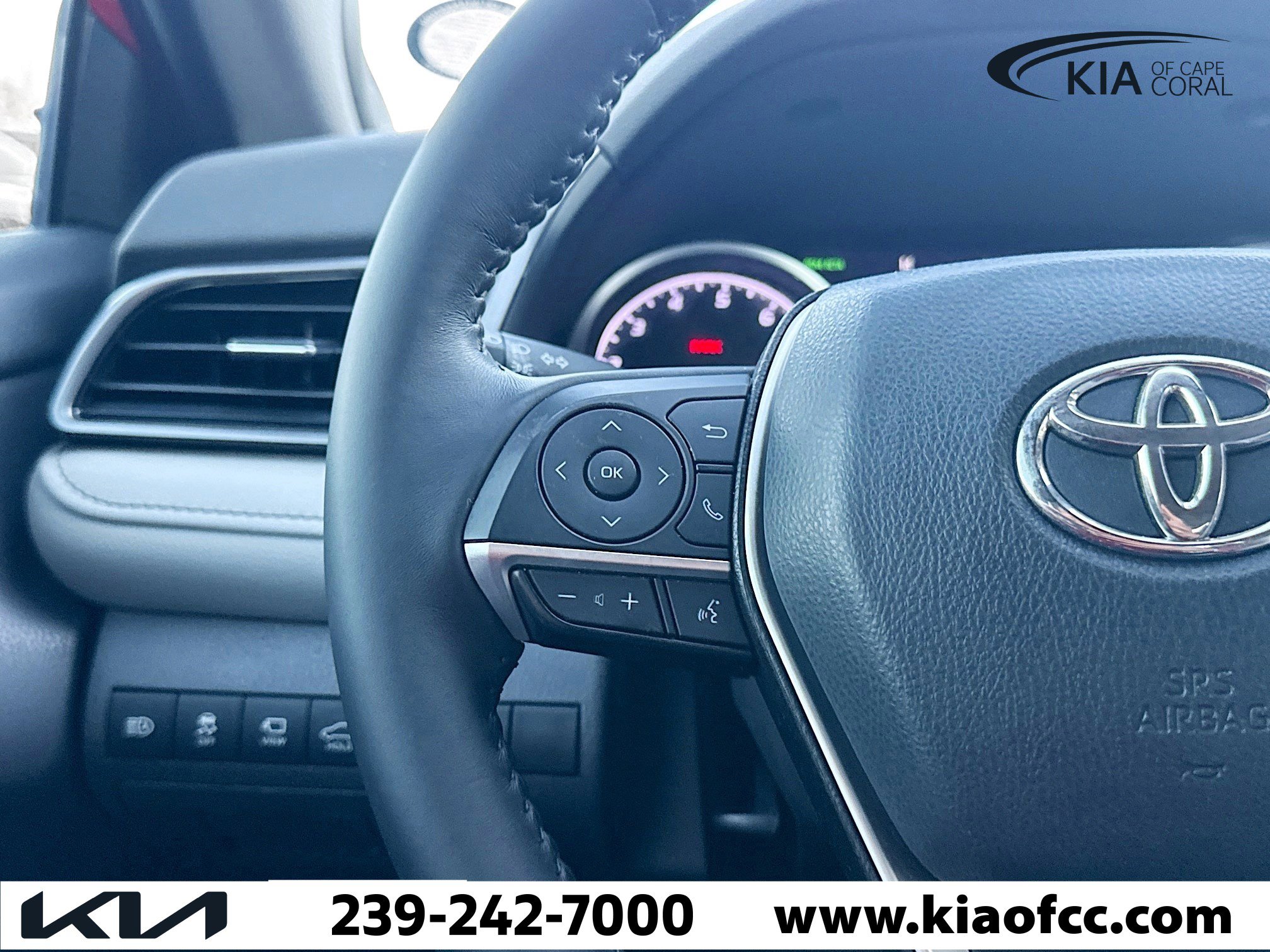 Used 2023 Toyota Camry XLE w/ Navigation Package FWD image 35