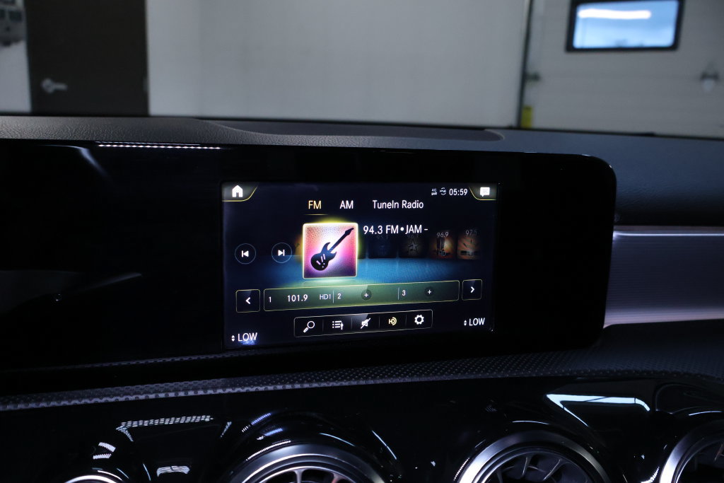 Used 2019 Mercedes-Benz A 220 4MATIC image 30